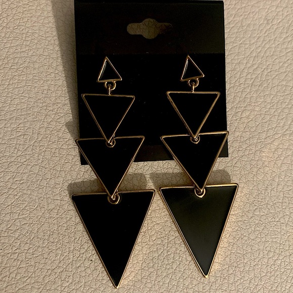 Womens’ Geometric Earring 💥 - Picture 2 of 3